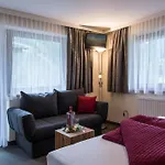 Haus Hochland Тукс