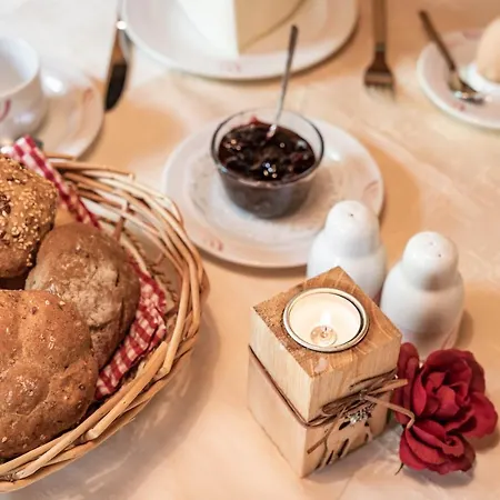 Haus Hochland Gæstehus 3*