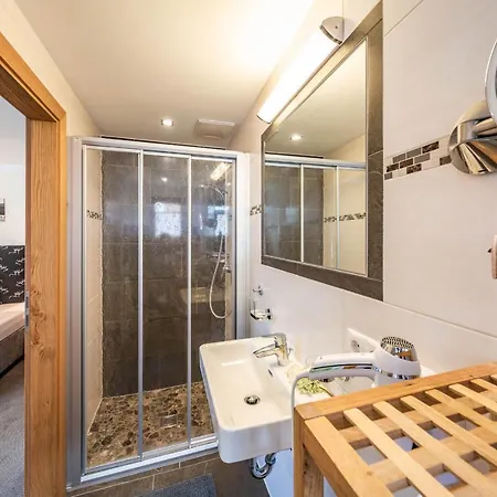 Gæstehus Haus Hochland Tux