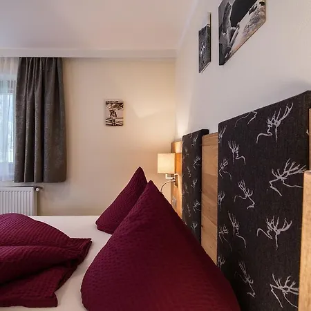 Gæstehus Haus Hochland 3*