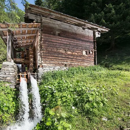 Haus Hochland Pensionat 3*