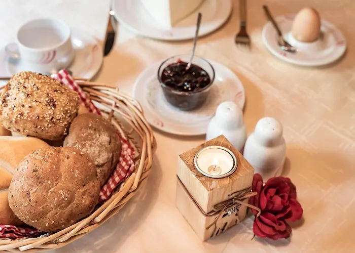 Haus Hochland بيت ضيافة 3*