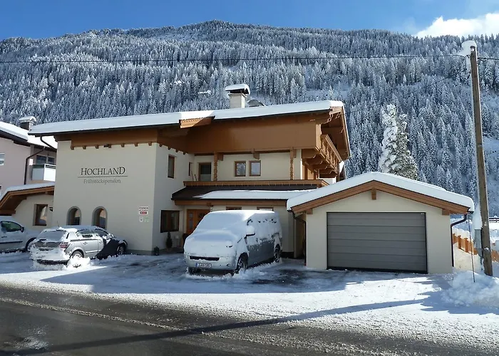 بيت ضيافة Haus Hochland 3*